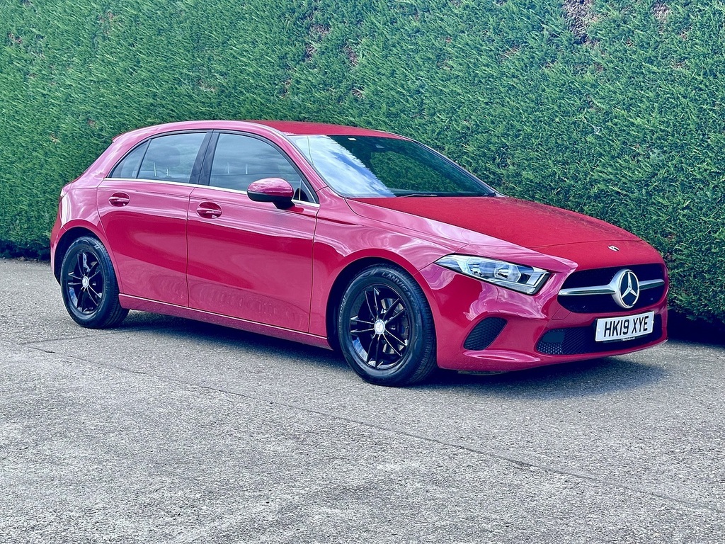Mercedes-Benz A Class A180d Se Red #2