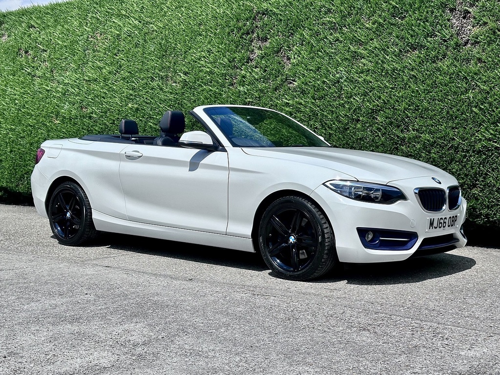 BMW 2 Series 2.0 220I Sport Convertible Euro White #2