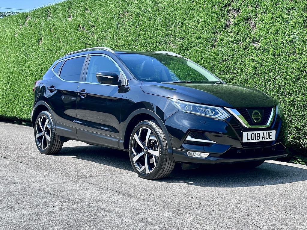 Nissan Qashqai 1.2 Dig-t Tekna Suv Euro 6 Ss Black