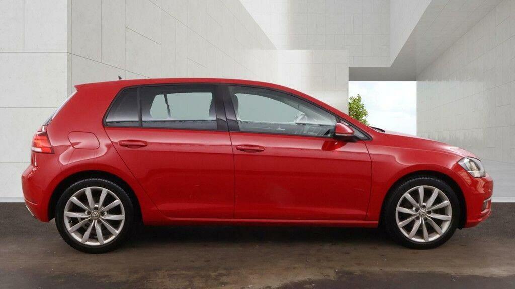 Volkswagen Golf 1.6 Tdi Gt Euro 6 Ss Red #5