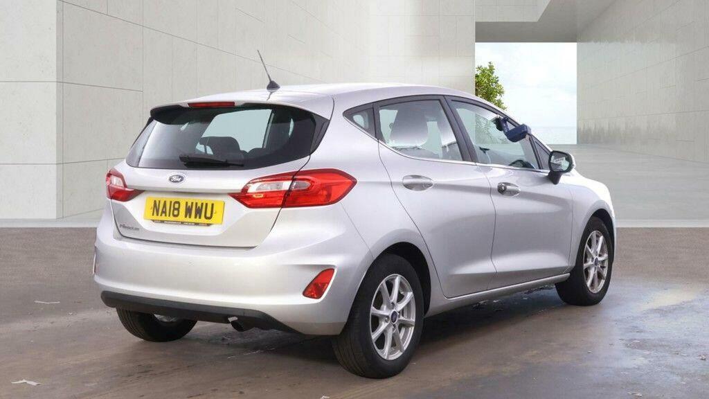 Ford Fiesta Hatchback 1.1 Ti-vct Zetec Euro 6 Ss 2018 Silver #4
