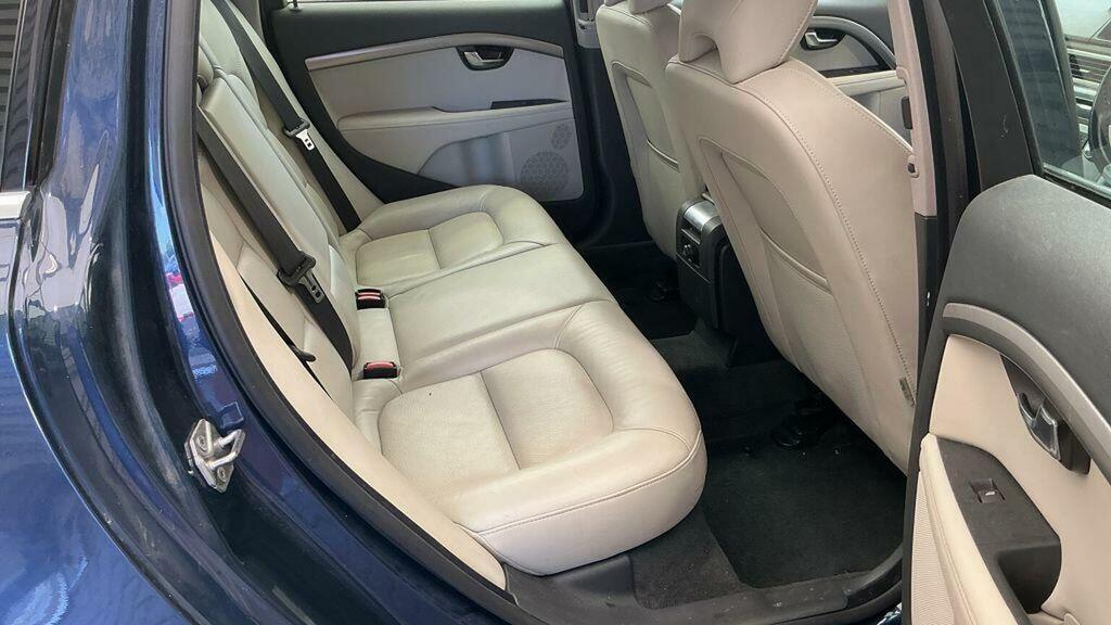 Volvo V70 Estate 2.0 D4 Business Edition Geartronic Euro 6 Silver #13