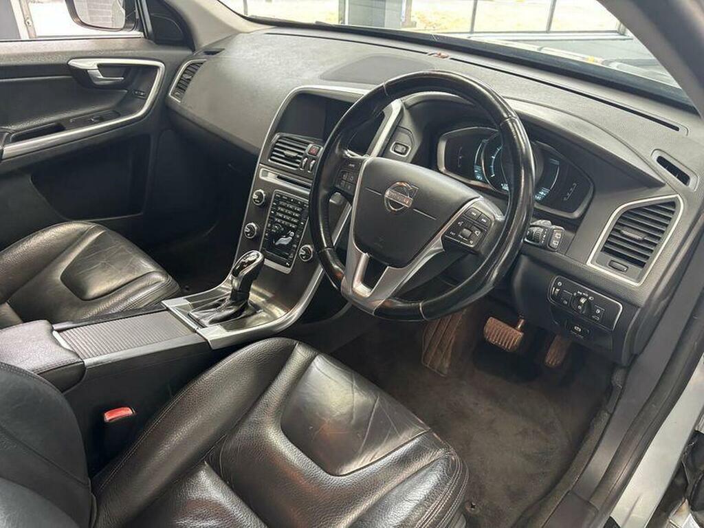 Volvo XC60 Suv 2.4 D5 Se Lux Nav Geartronic Awd Euro 5 2 RJ63EFR Silver #6