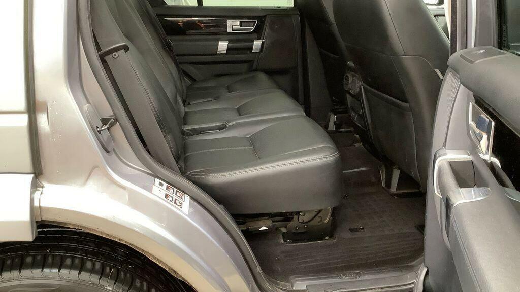 Land Rover Discovery 4  Black #9