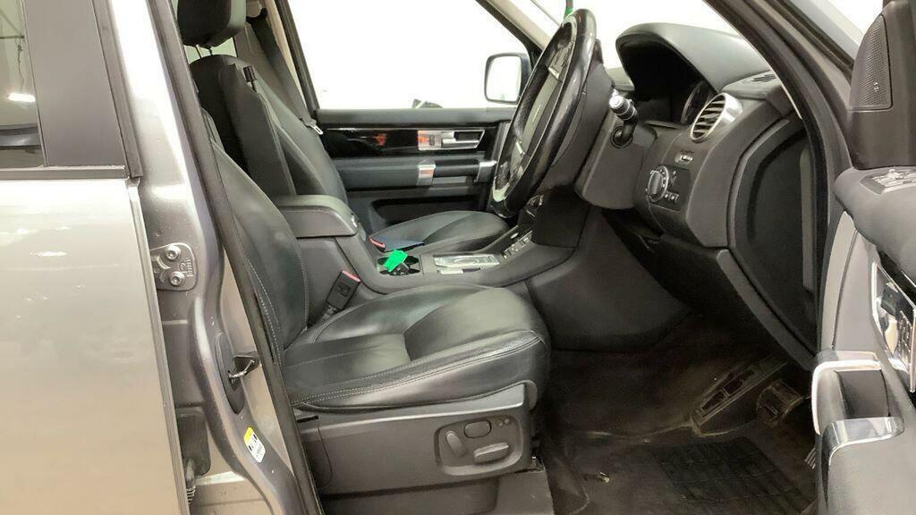 Land Rover Discovery 4  Black #10