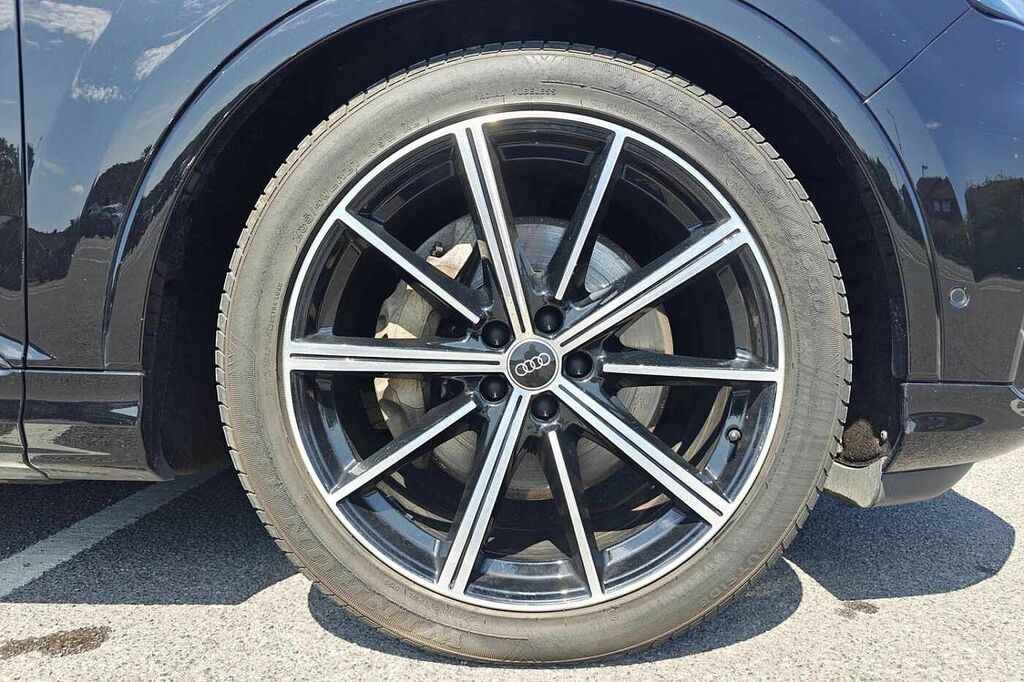 Audi Q7 Black Edition 55 Tfsi Quattro 340 Ps Tiptronic YH22KNP Black #6