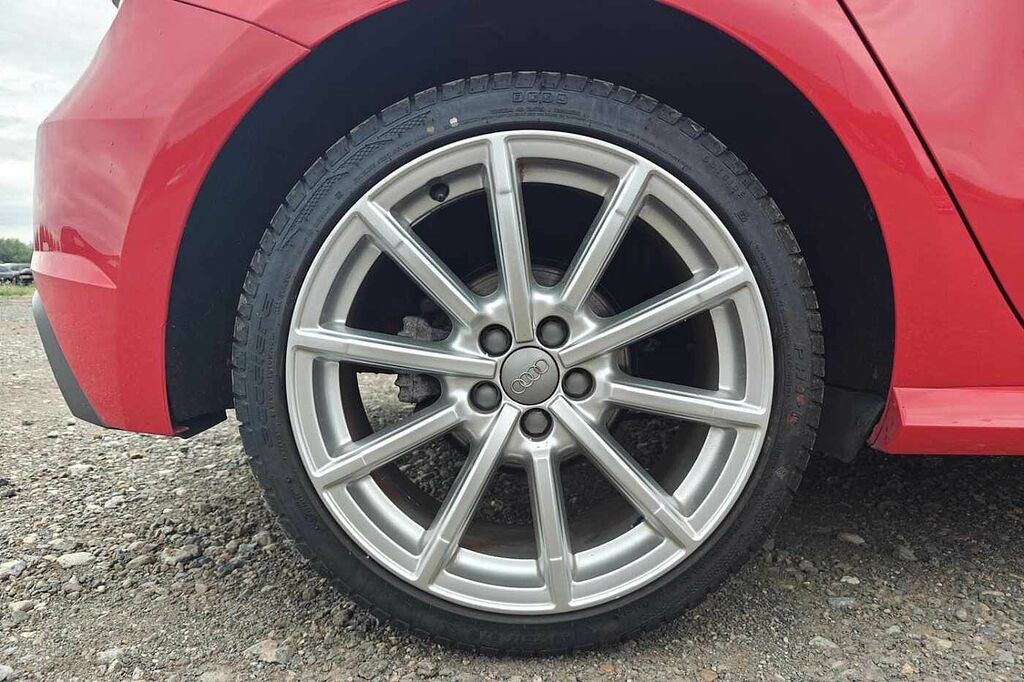 Audi A1 S Line 1.4 Tfsi 125 Ps S Tronic RK17PUV Red #6