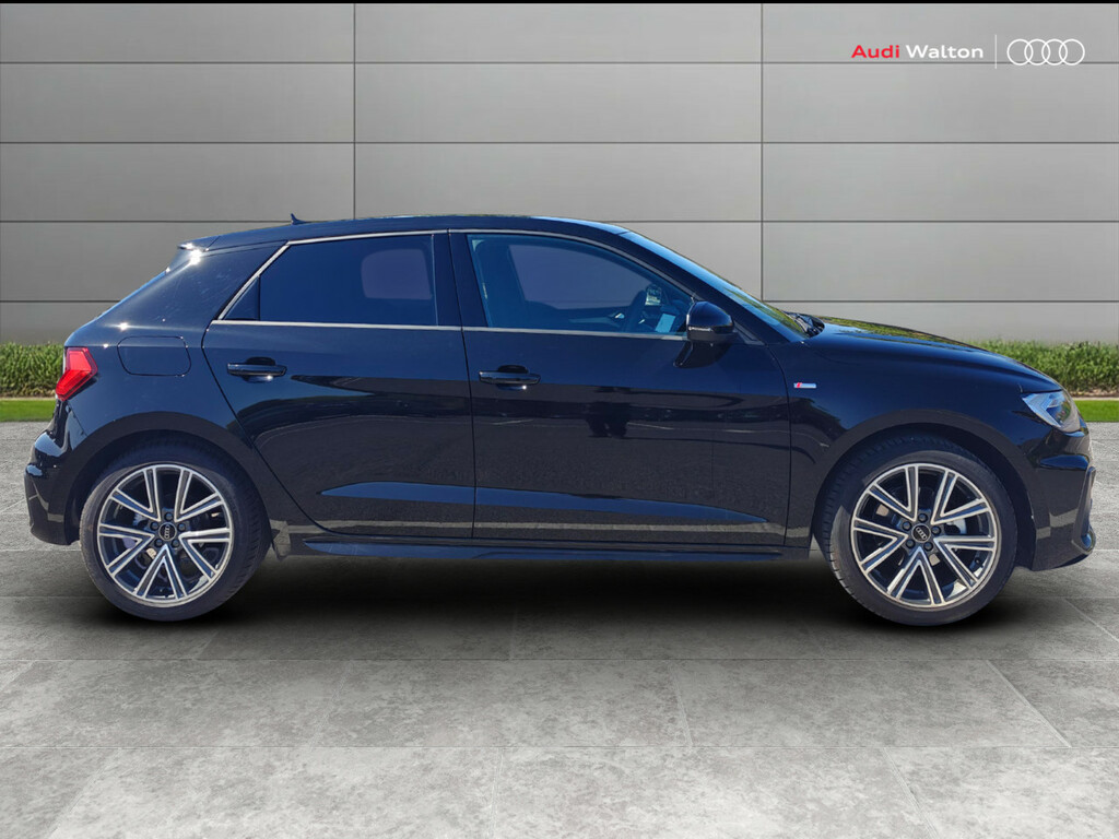 Audi A1 S Line 35 Tfsi 150 Ps S Tronic RK26EAE Black #4