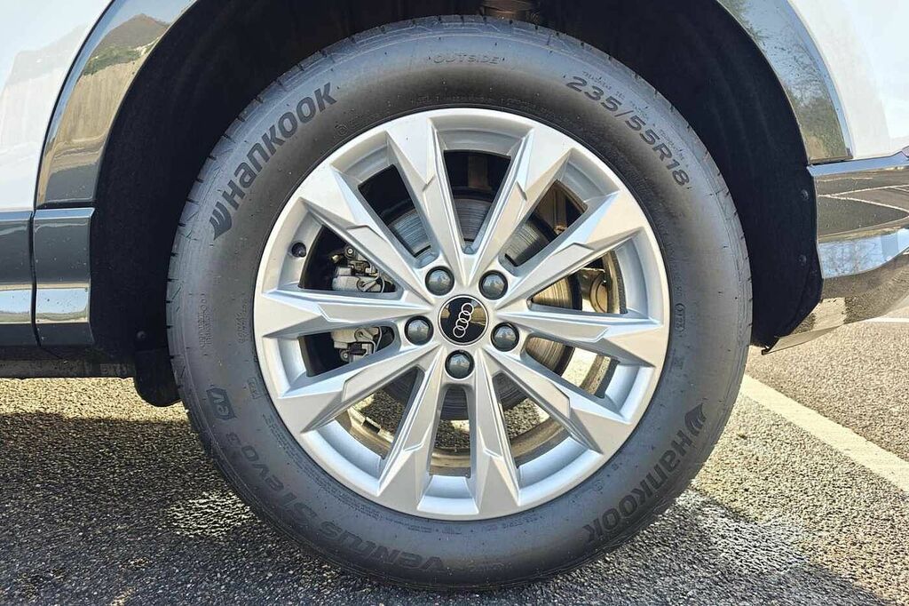 Audi Q3 Sport 35 Tfsi 150 Ps S Tronic RA75NFN White #6