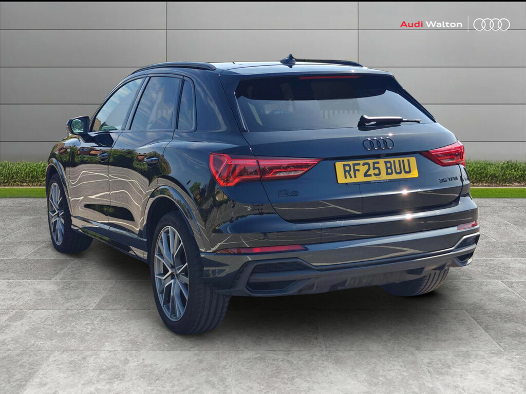 Audi Q3 Black Edition 35 Tfsi 150 Ps S Tronic RF25BUU Black #3