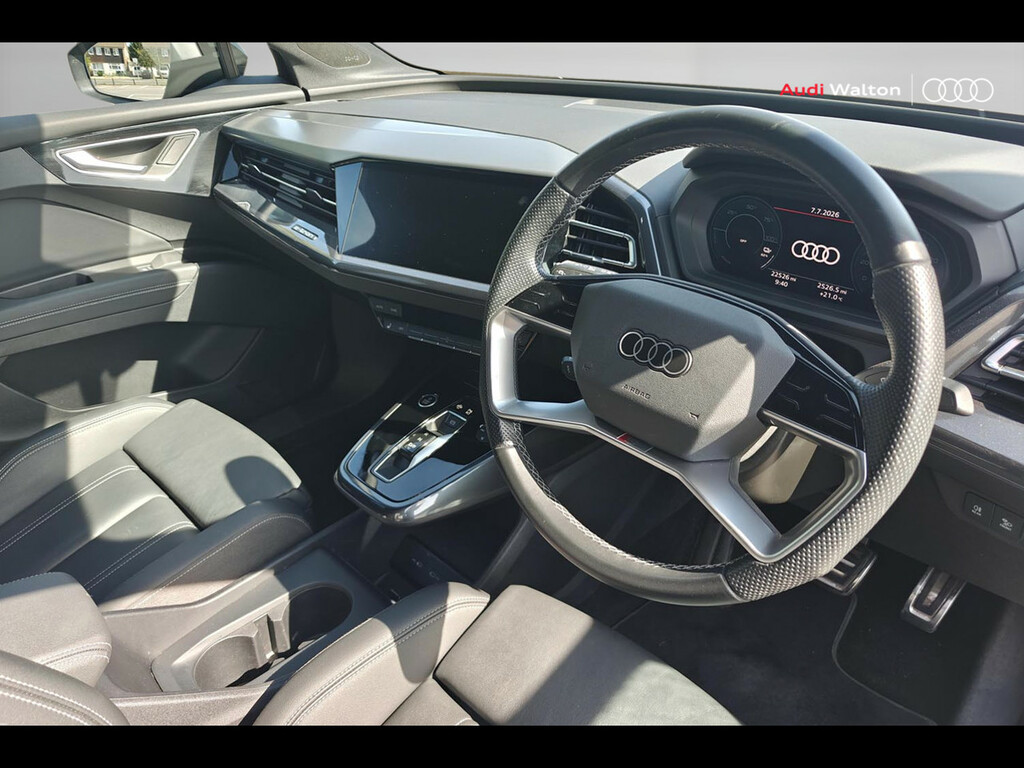 Audi Q4 E Tron Q4 Sportback S Line 45 E-tron 210,00 Kw RV25UFN Black #6