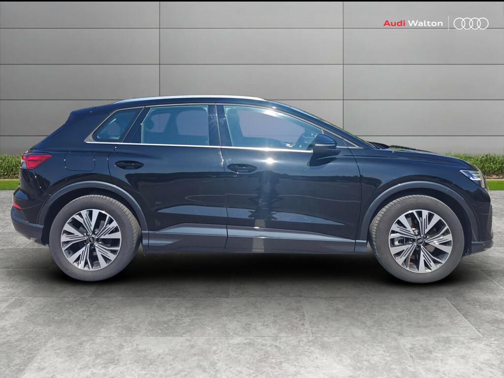 Audi Q4 E Tron Q4 Sport 45 E-tron 210,00 Kw RF74MME Black #4