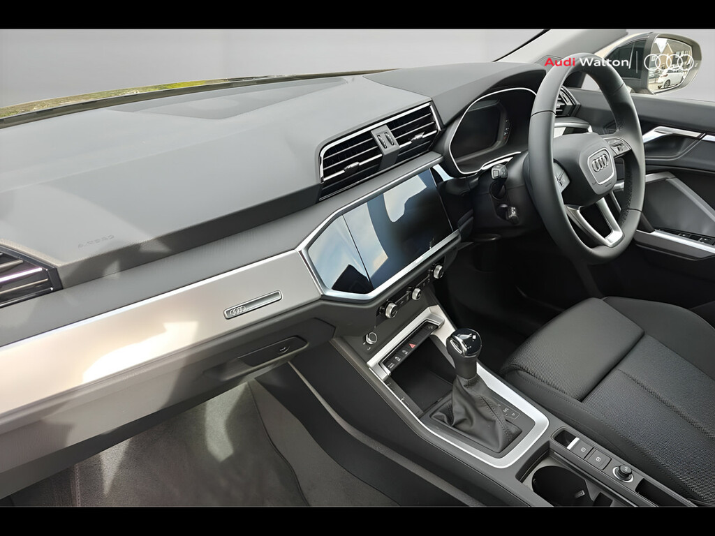 Audi Q3 Sport 35 Tdi 150 Ps S Tronic RK26DZB Black #2