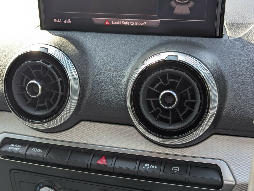 Audi Q2 1.5 Tfsi 35 Sport Suv S Tronic 150 Ps Grey #37