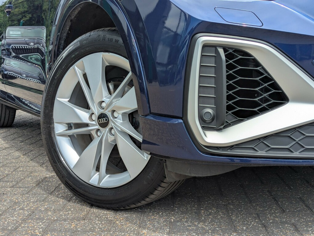 Audi Q2 35 Tfsi S Line Blue #2
