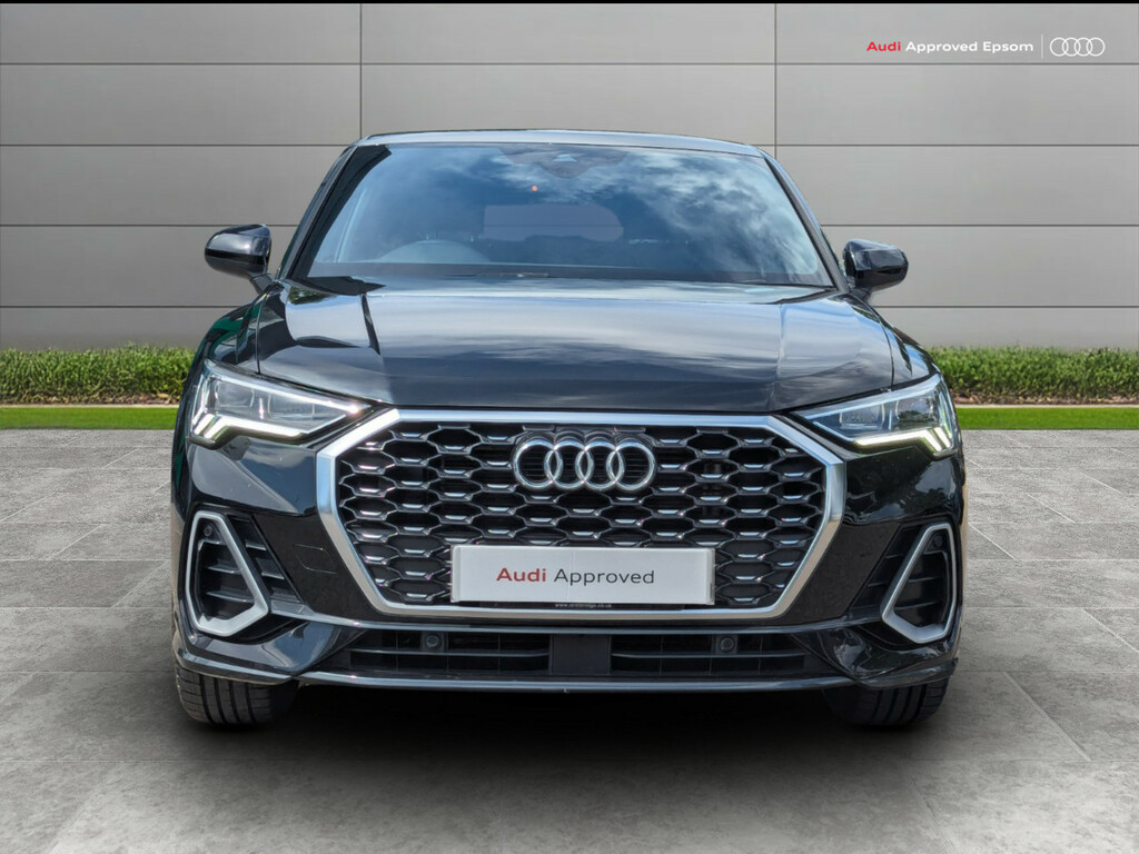 Audi Q3 35 Tfsi S Line S Tronic Black #3