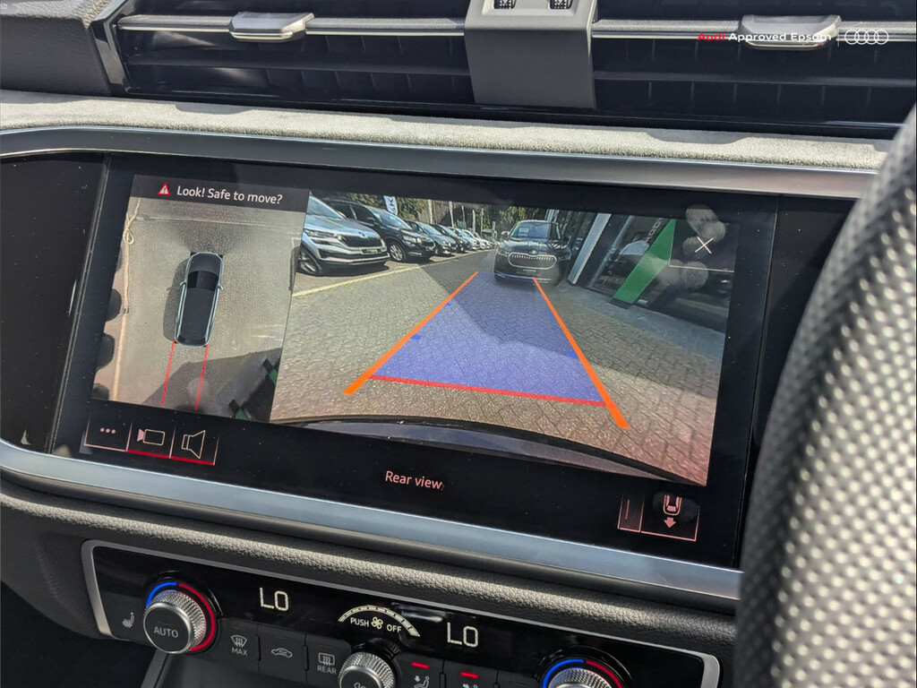 Audi Q3 Q3 Rs Q3 Tfsi Quattro S Tronic Comfortsound Blue #45