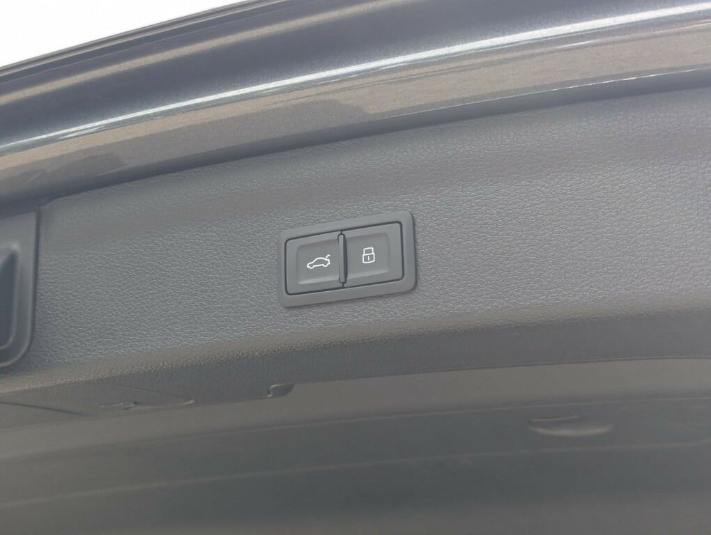 Audi Q3 Q3 Rs Q3 Tfsi Quattro S Tronic Comfortsound Blue #29