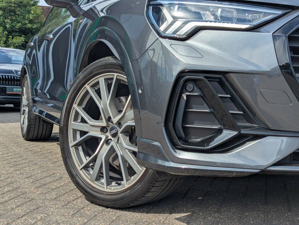 Audi Q3 40 Tfsi Quattro Vorsprung S Tronic Grey #2