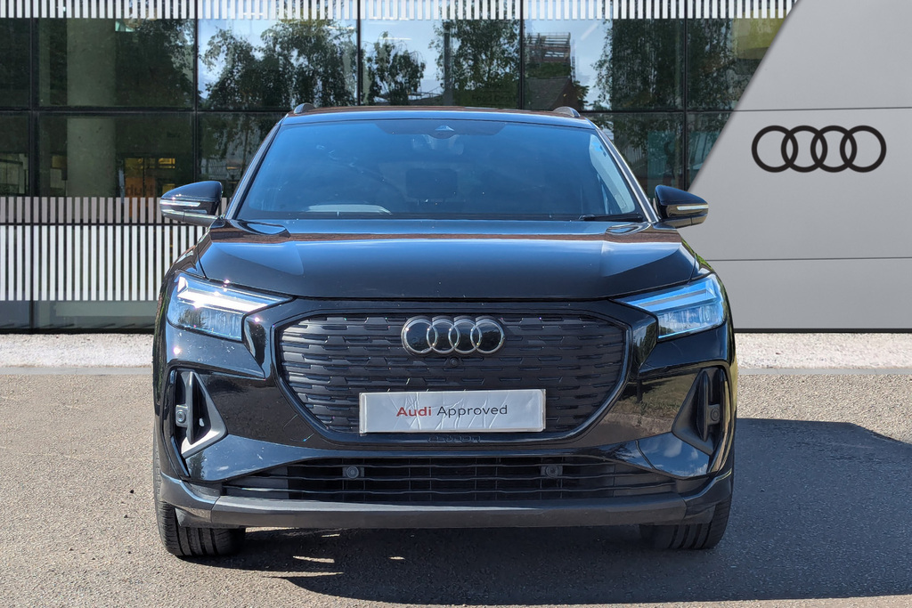 Audi Q4 E Tron 210Kw 45 82Kwh Black Edition HG24VBZ Black #5
