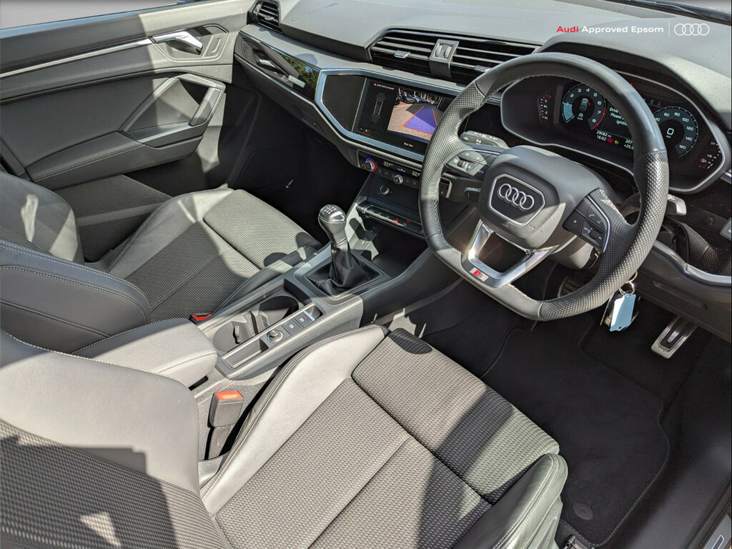 Audi Q3 35 Tfsi Black Edition Grey #2