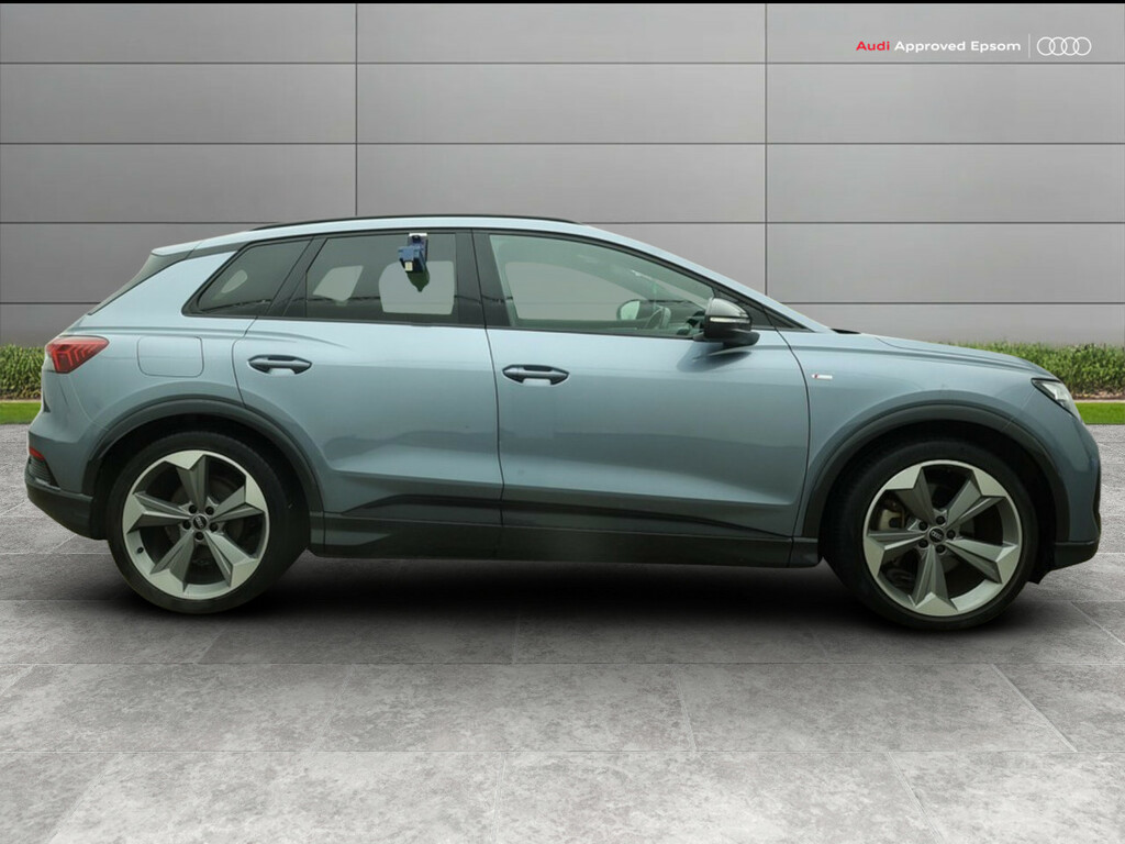 Audi Q4 E Tron 150Kw 40 82Kwh Black Edition WL73CKE Blue #5