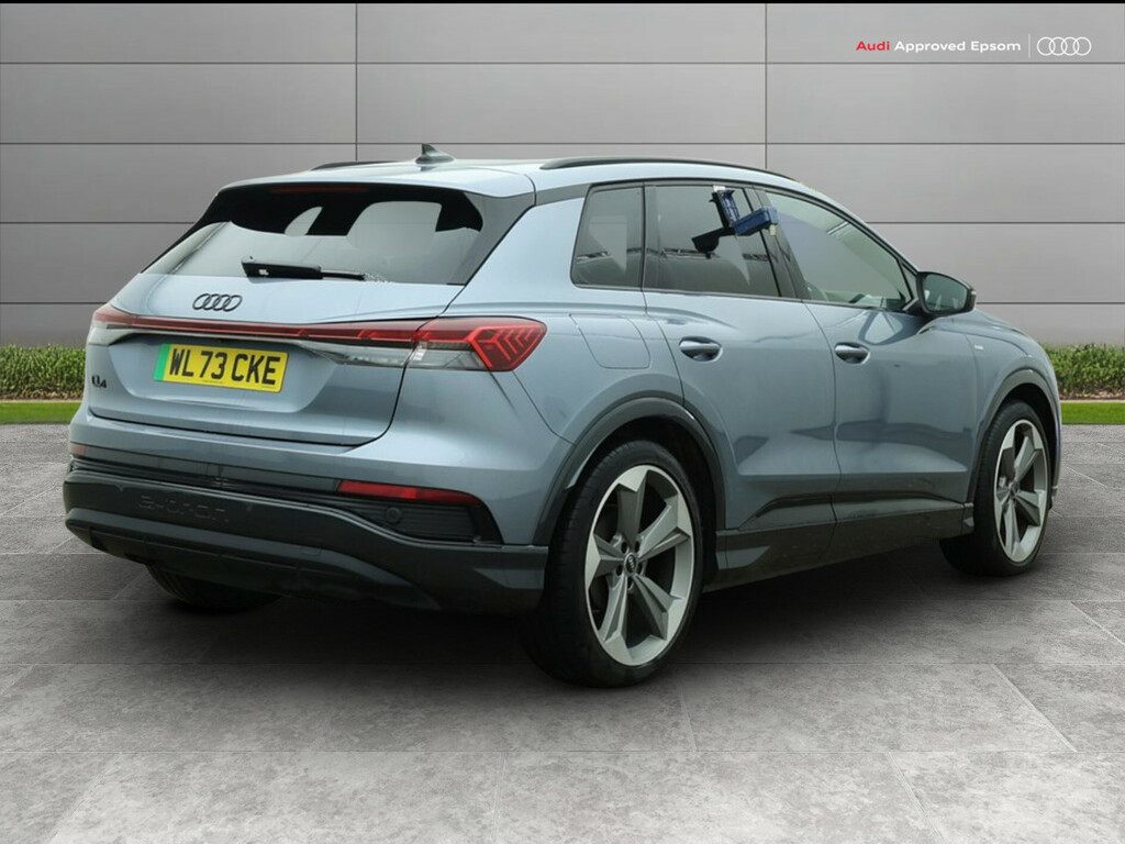 Audi Q4 E Tron 150Kw 40 82Kwh Black Edition WL73CKE Blue #4
