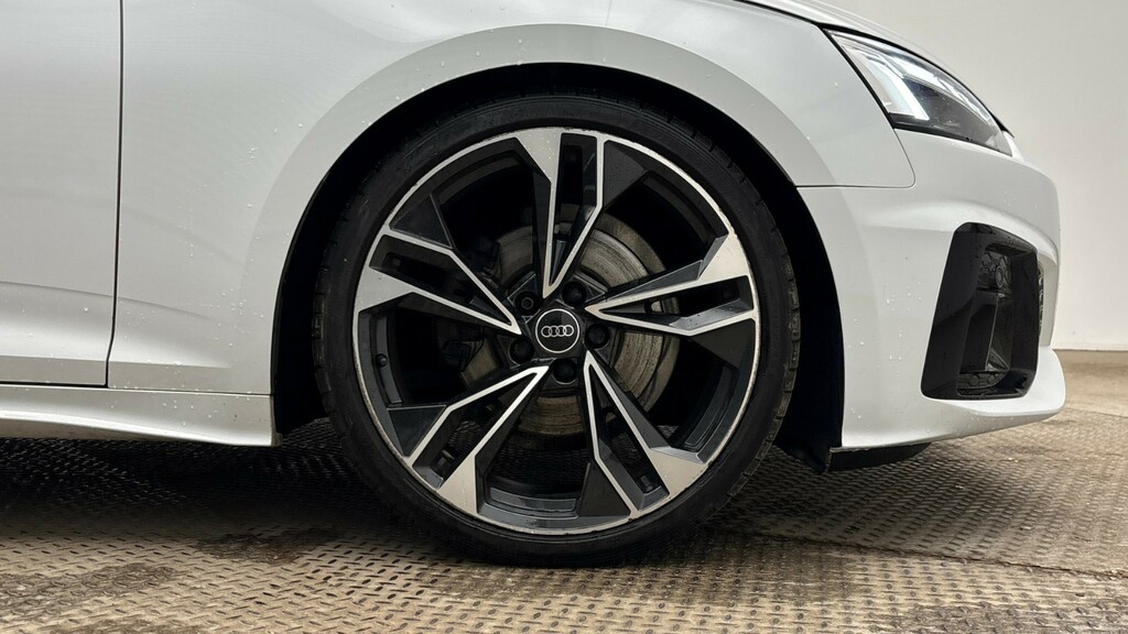 Audi A5 35 Tfsi Black Edition S Tronic AV23TTF White #4