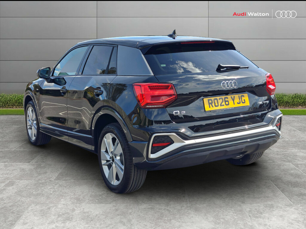 Audi Q2 S Line 35 Tfsi 150 Ps S Tronic RO26YJG Black #3