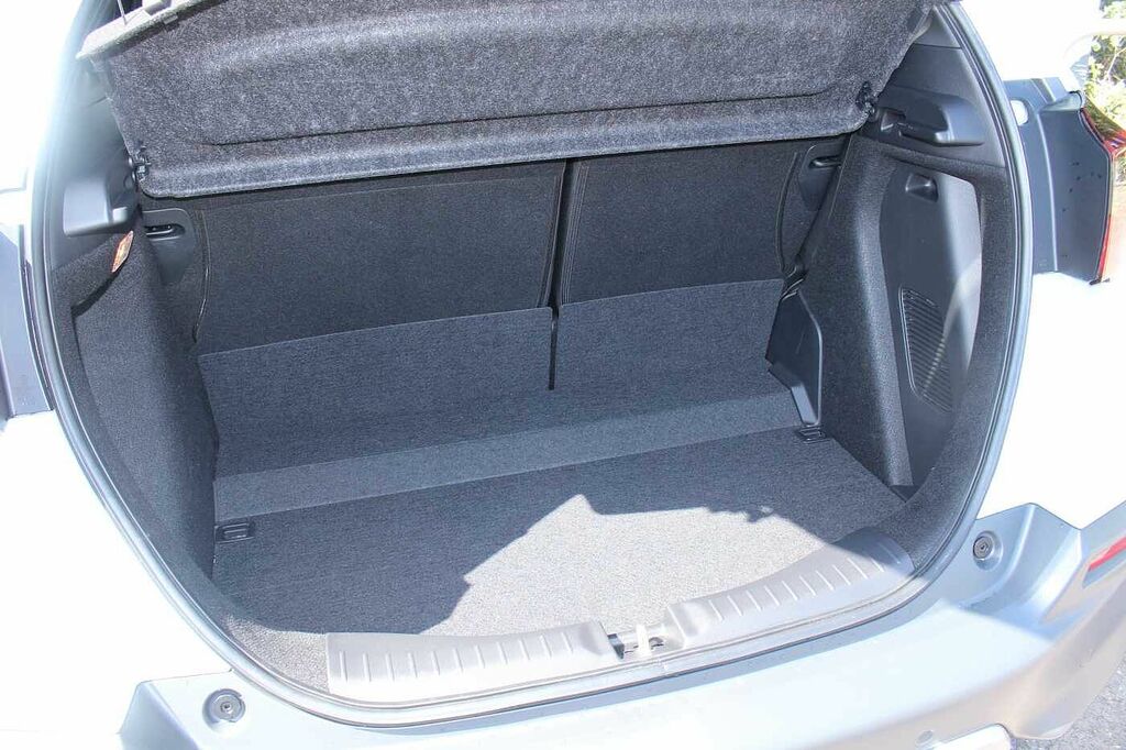 Honda Jazz Advance White #16