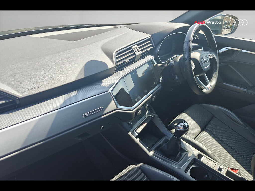 Audi Q3 S Line 35 Tfsi 150 Ps 6-Speed Grey #2
