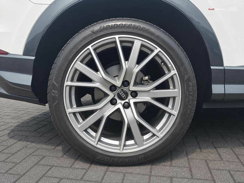 Audi Q3 Black Edition 35 Tfsi 150 Ps S Tronic LM25ZYB White #5