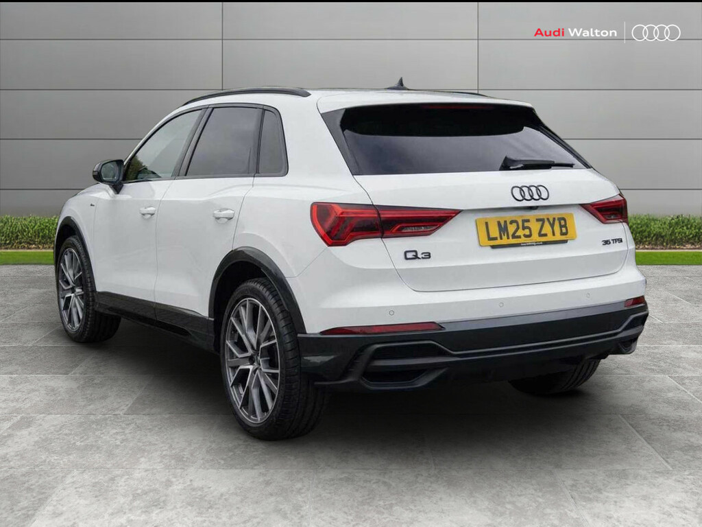 Audi Q3 Black Edition 35 Tfsi 150 Ps S Tronic LM25ZYB White #6