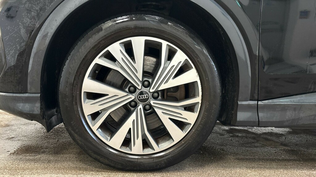 Audi Q4 E Tron 150Kw 40 82Kwh Sport Black #4