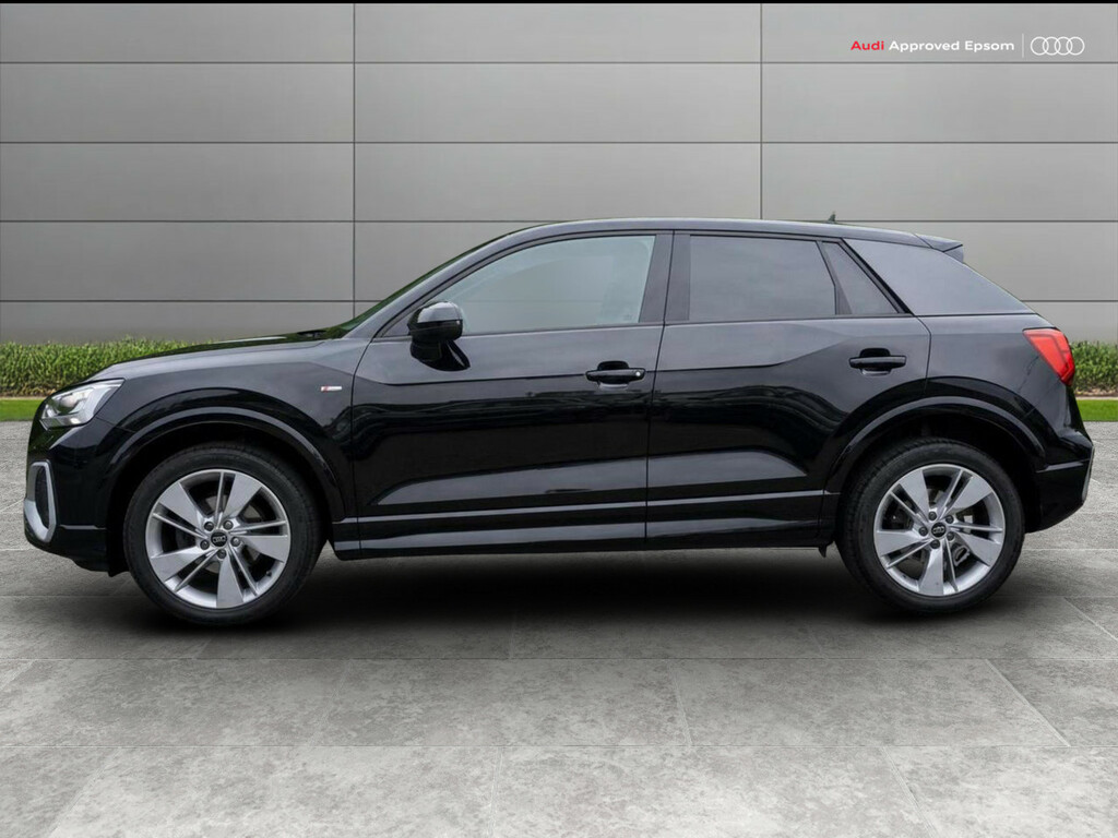 Audi Q2 35 Tfsi S Line S Tronic Black #4