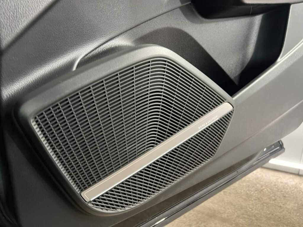 Audi Q5 Tfsi Edition 1 Black #27