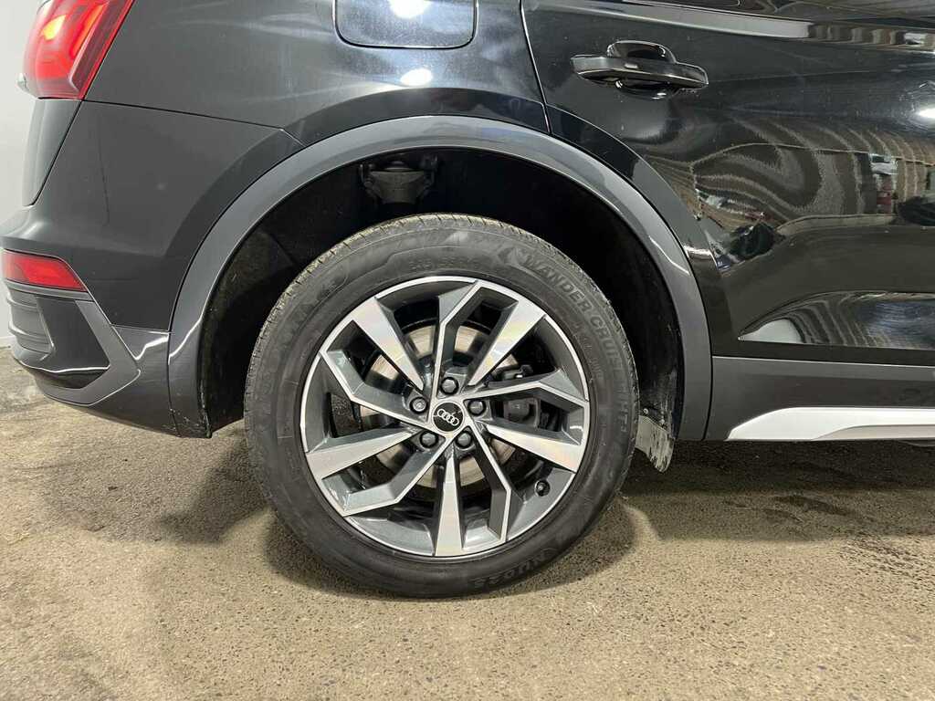 Audi Q5 Tfsi Edition 1 Black #38