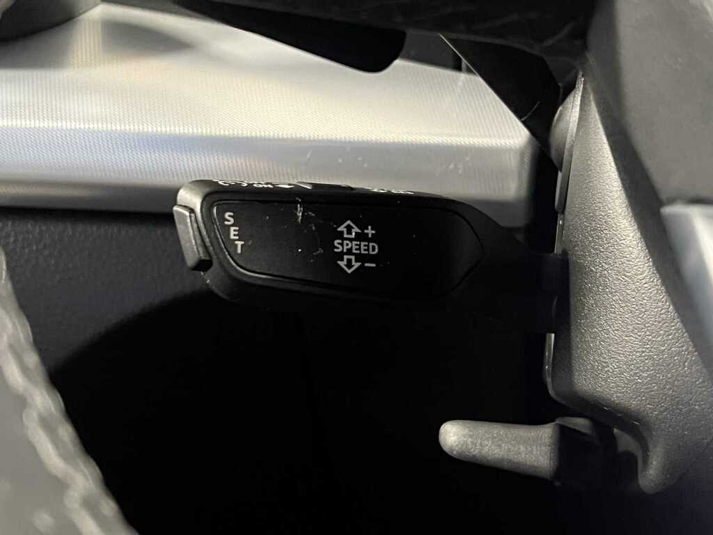 Audi Q5 Tfsi Edition 1 Black #28