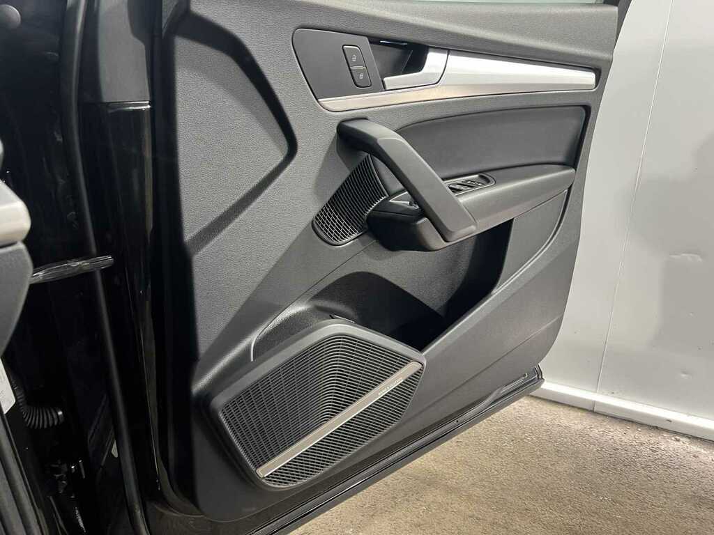 Audi Q5 Tfsi Edition 1 Black #25