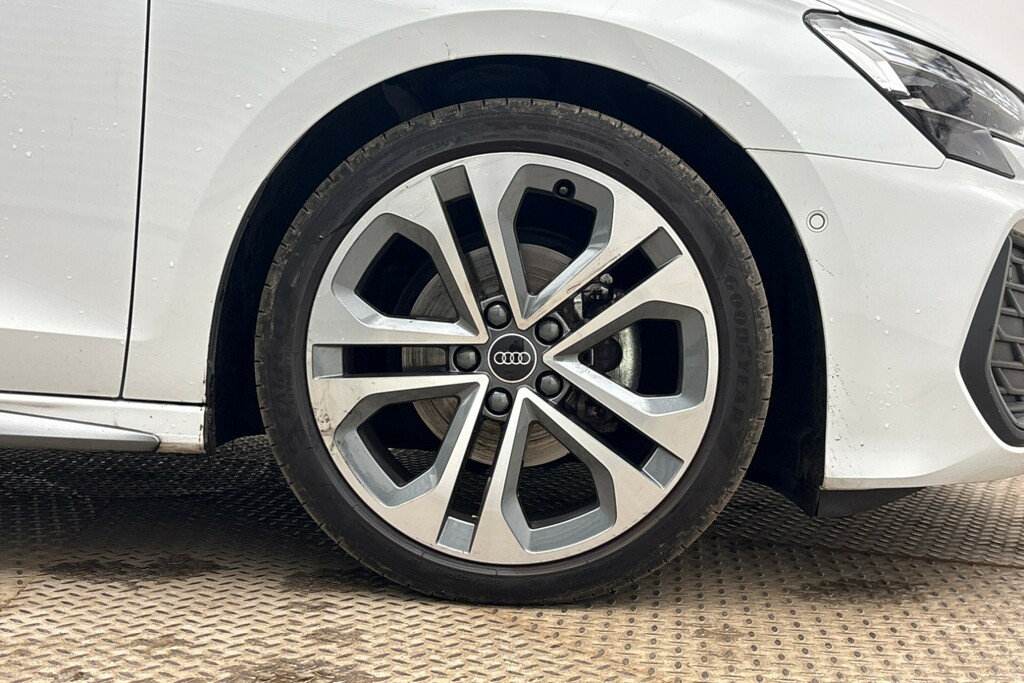 Audi A3 1.5 Tfsi 150 S Line S Tronic DA75UDH White #5