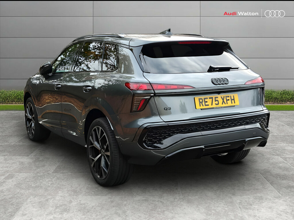 Audi Q3 Suv Launch Edition E-hybrid 272 Ps S Tronic RE75XFH Grey #3