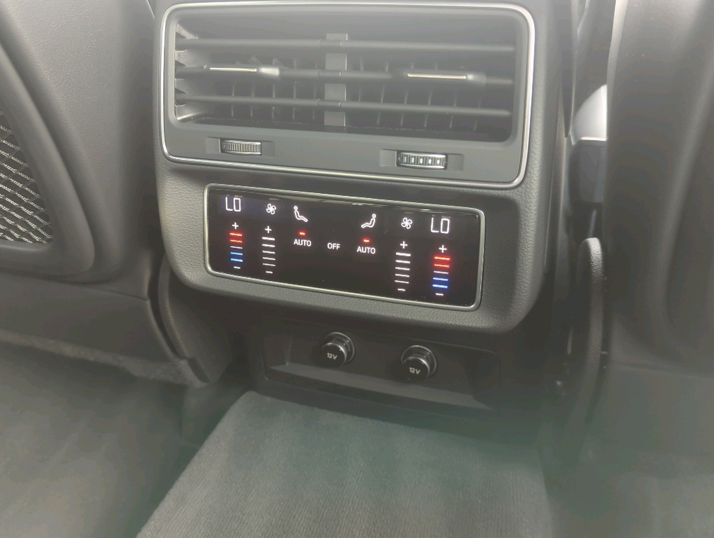 Audi Q8 55 Tfsi E Quattro S Line Tiptronic Cs Black #16