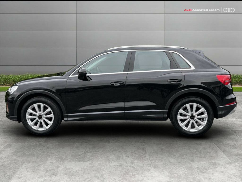 Audi Q3 35 Tfsi Sport S Tronic Black #4