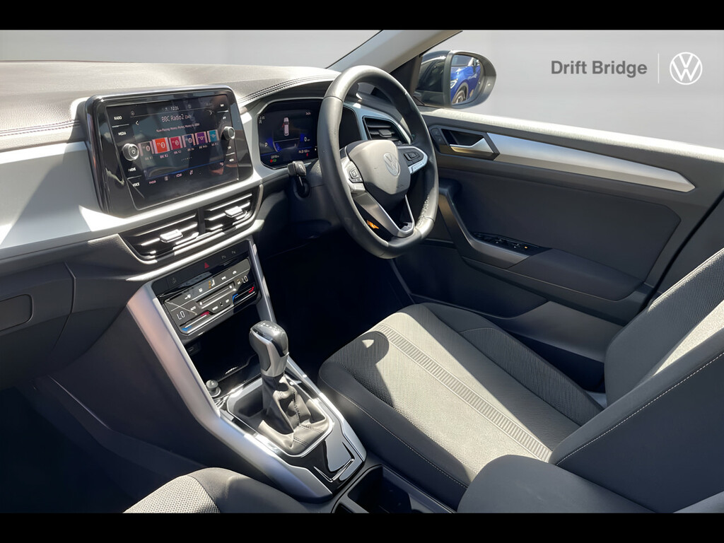 Volkswagen T-Roc 1.5 Tsi Life Dsg Black #2