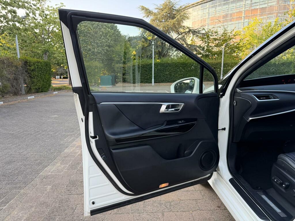 Toyota Mirai Fuel Cell Cvt 5 Seats Blue #42