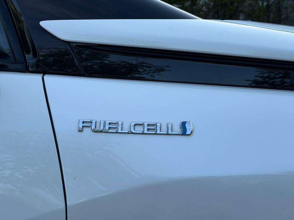 Toyota Mirai Fuel Cell Cvt 5 Seats Blue #41