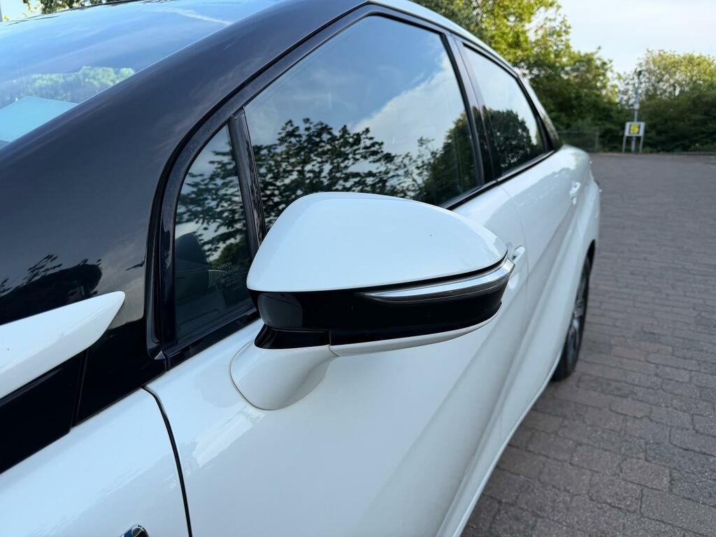 Toyota Mirai Fuel Cell Cvt 5 Seats Blue #20