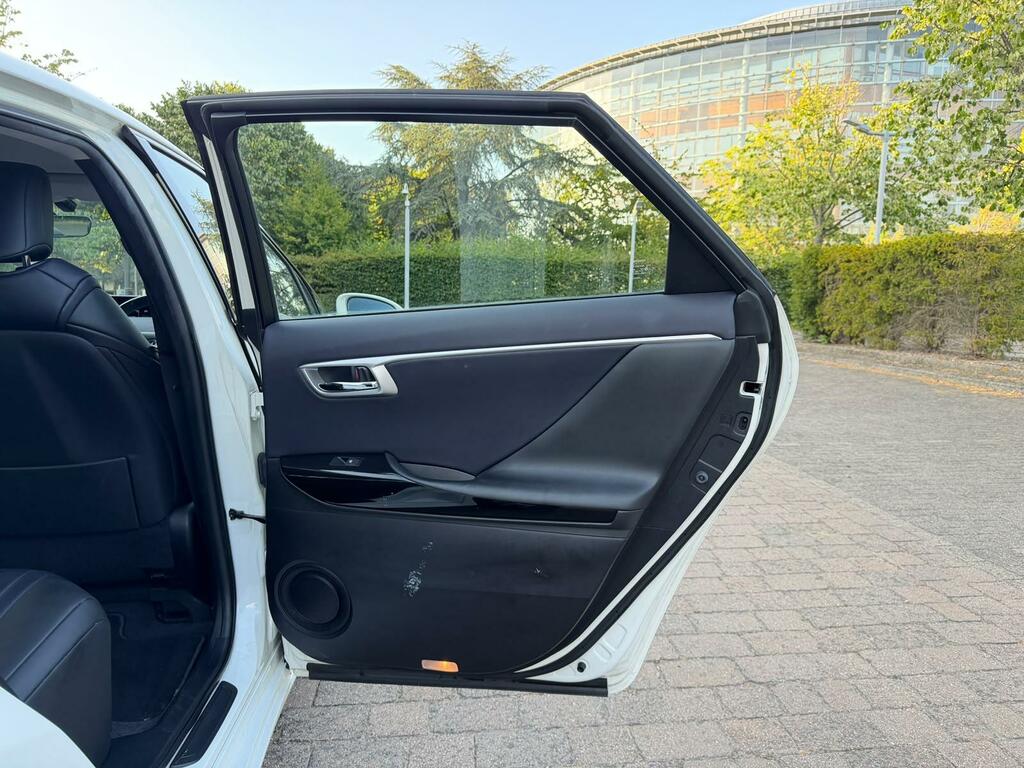 Toyota Mirai Fuel Cell Cvt 5 Seats Blue #44