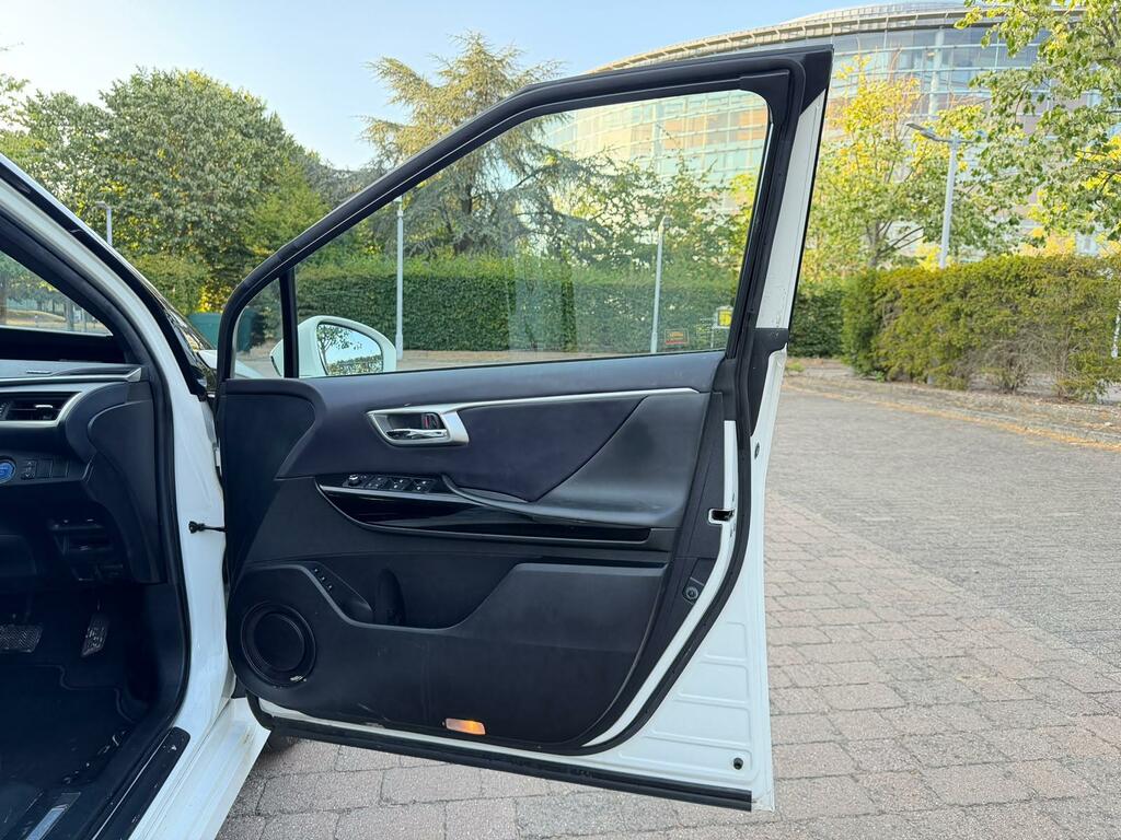Toyota Mirai Fuel Cell Cvt 5 Seats Blue #45