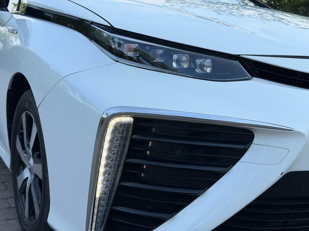 Toyota Mirai Fuel Cell Cvt 5 Seats Blue #17